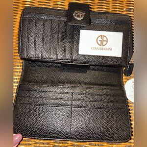 Giani Bernini Black Textured Wallet NWT